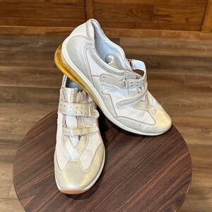 Geox Women's Sneakers in Cream and Gold